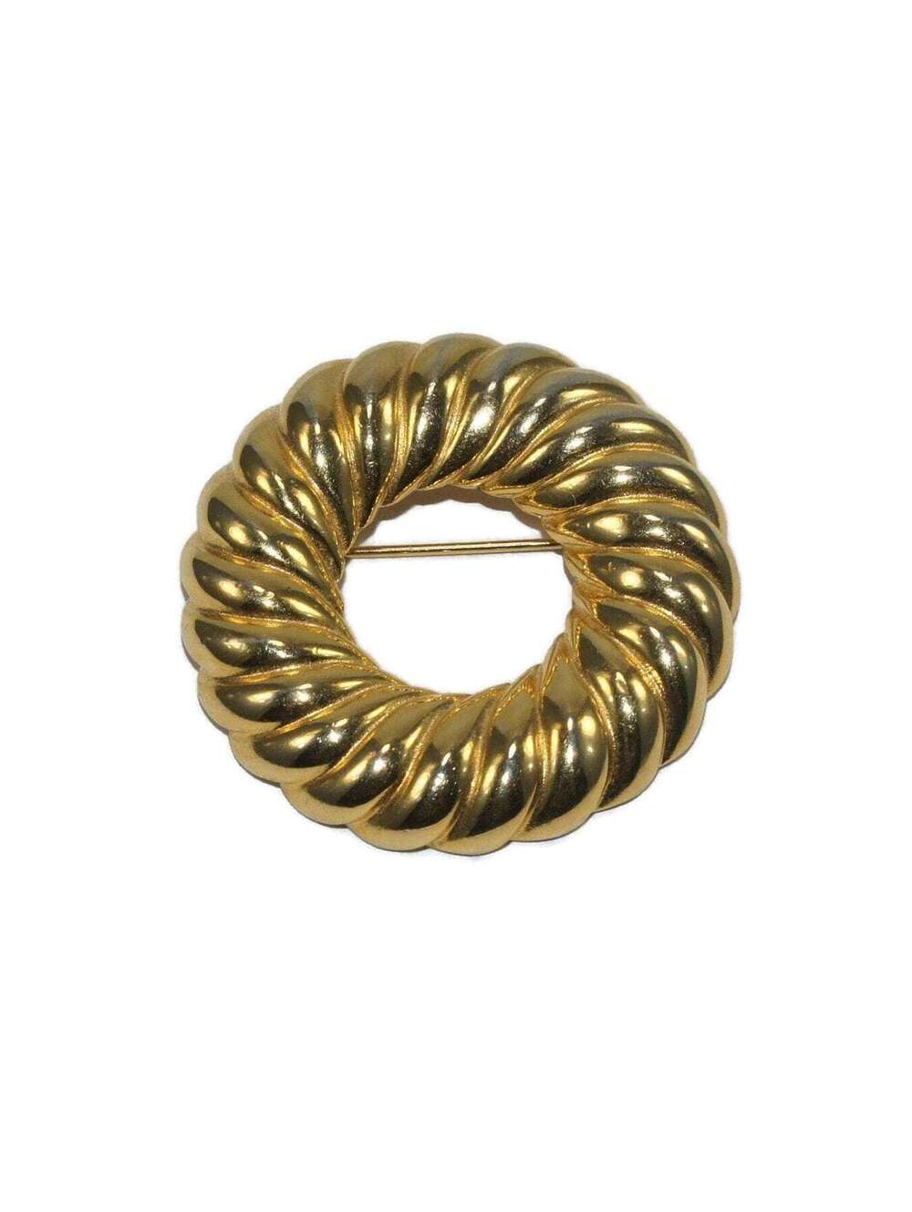 Vintage Gold Tone Textured Wreath Brooch / Pin. Unsigned Anne Klein.